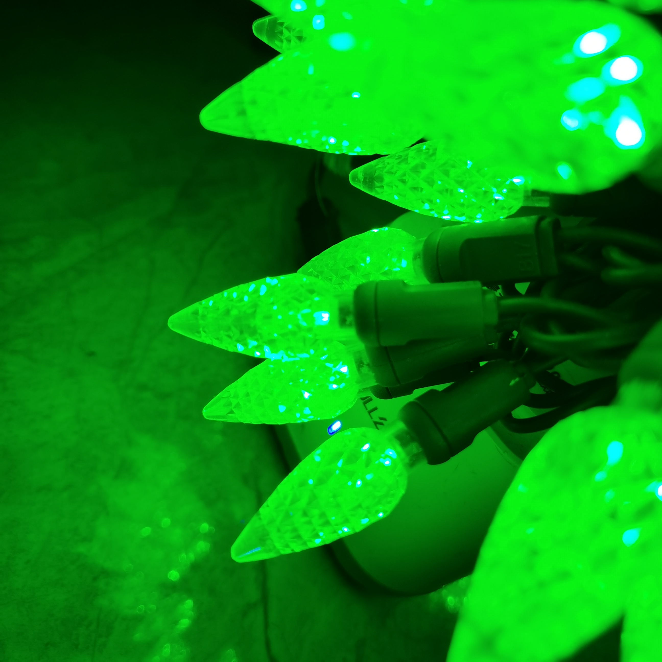Cadena de luces LED verde fresa UL C6