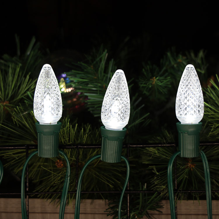 Los bulbos del reemplazo de C9 Minleon LED refrescan la prenda impermeable blanca de la UL del bulbo de la Navidad