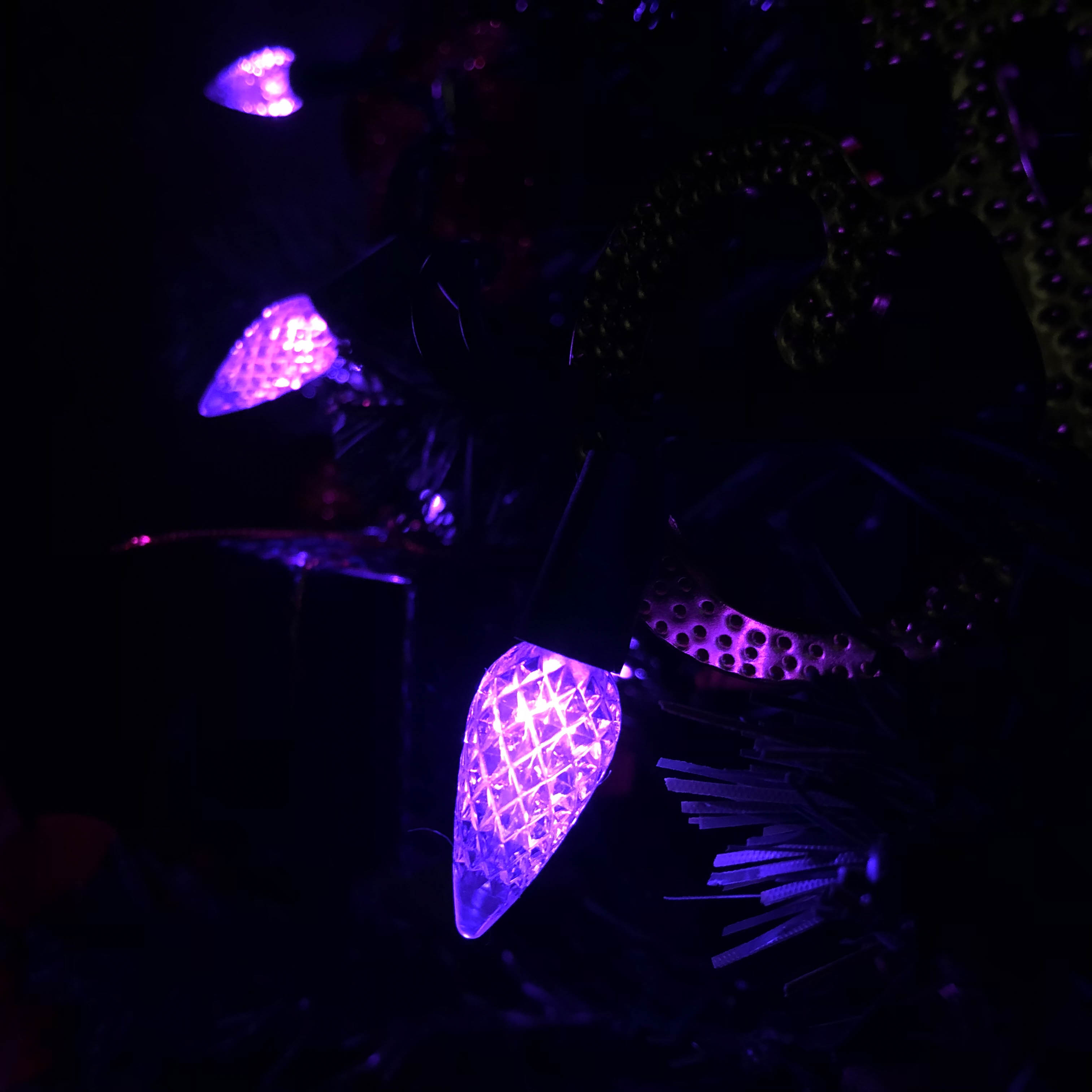 Cadena de luces LED C6 fresa UL juego de luces moradas