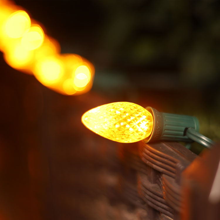 Prenda impermeable al aire libre del uso de la UL amarilla del bulbo de la Navidad de los bulbos del reemplazo de C7 Minleon LED