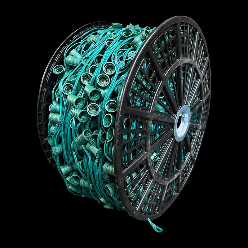 Cable hembra C9 SPT-1 de 1000 ′, espaciado de 24 ″, verde